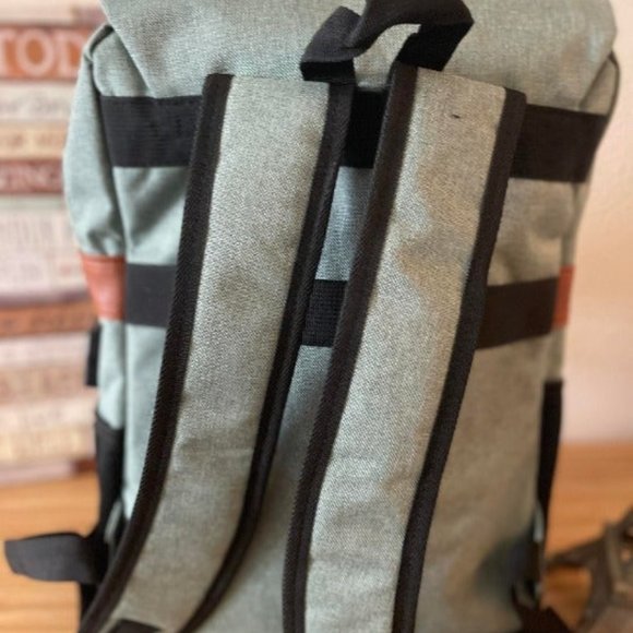 Backpack for Women, Tear Resistant School College Travelling Backpack - Picture 3 of 9